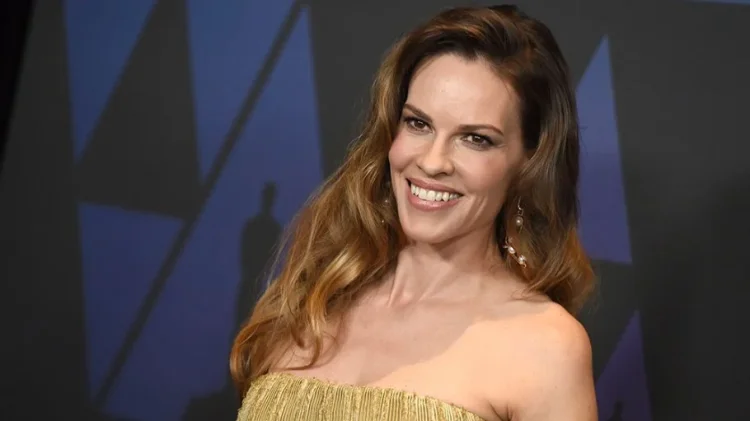 Хилари Суонк