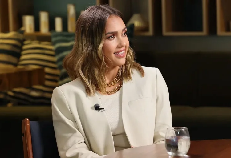 Джессика Альба