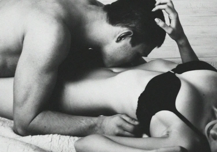 Поцелуи тела