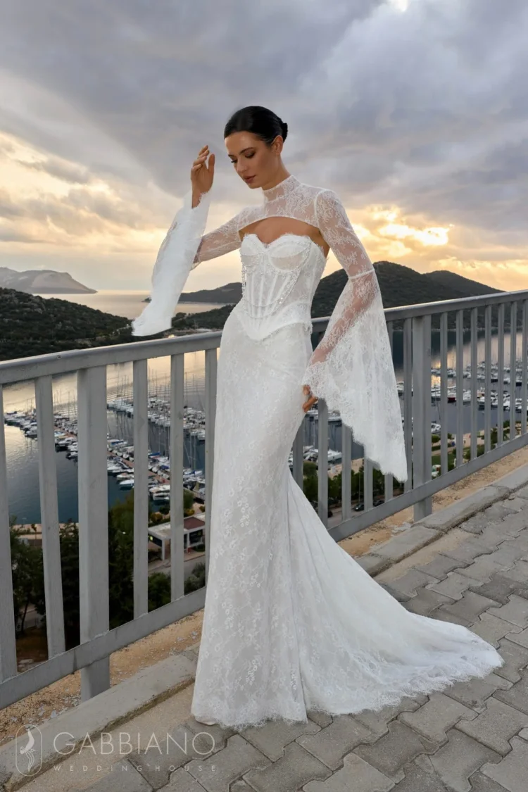 Кружевные бретельки сводят с ума